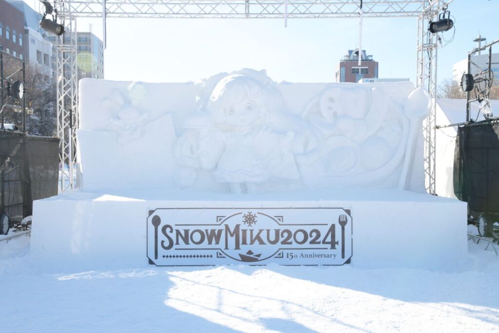 さっぽろ雪まつりで「雪ミク雪像」展示